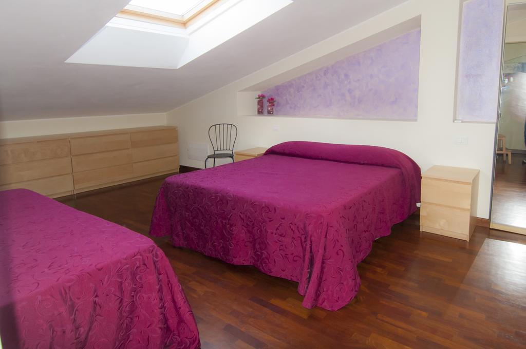 B&B Alle Tre Rose 몽티그노소 외부 사진